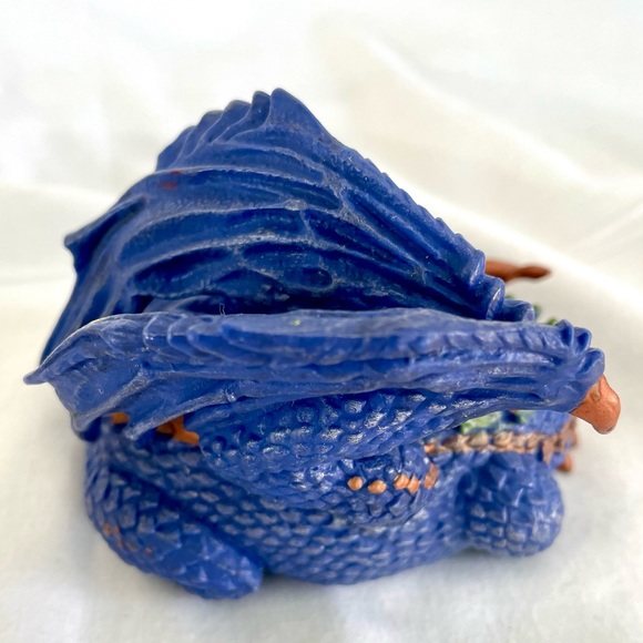 Sleepy Dragon Mythical Realms Figure Safari EUC Displayed Only - Picture 3 of 7